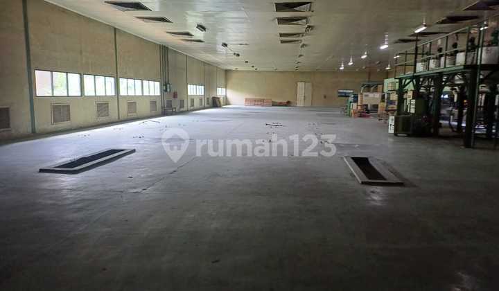 For Rent Warehouse Jatake Area 2000 sqm, Price IDR 35,000/m2/month 40ft Container Access