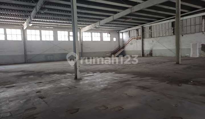 Warehouse for Rent at Daan Mogot Km 21, Batucrper, Tangerang, Land Area 1200, Building Area 1200 Warehouse for Rent at Daan Mogot Km 21, Batucrper, Tangerang, Land Area 1200, Building Area 1200