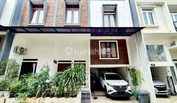 Rumah Minimalis Modern 2 Lantai di Jagakarsa, Lokasi Strategis, Asri 1