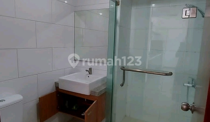 Rent Apartment Water Place Strategic Location 2