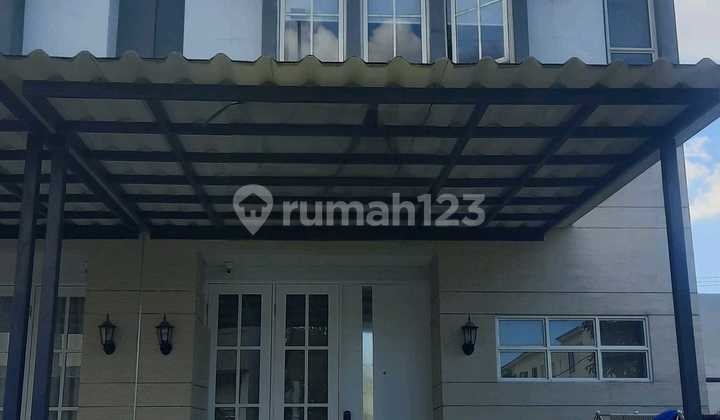 For Rent: Bukit Mas 2 Tourist House, Paddington Cluster, Wiyung For Rent: Bukit Mas 2 Tourist House, Paddington Cluster, Wiyung