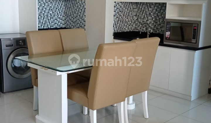 Via Ciputra World Mayjend Sungkono