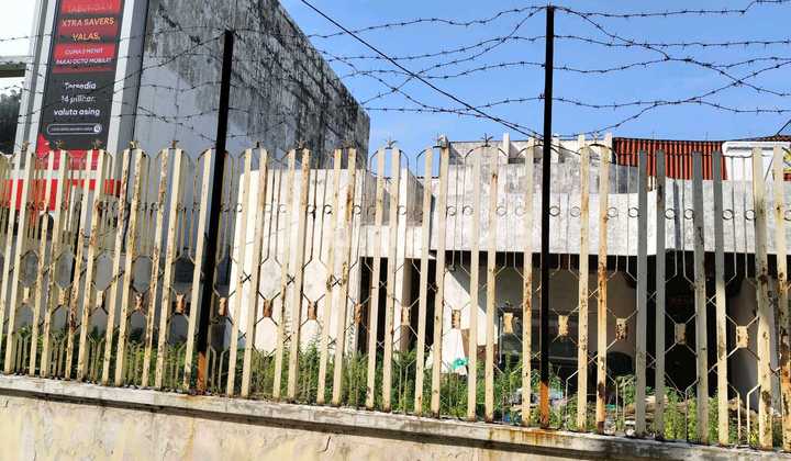 Dijual Rumah Hitung Tanah di Nol Jalan Raya Mayjend Sungkono,Surabaya Dijual Rumah Hitung Tanah di Nol Jalan Raya Mayjend Sungkono,Surabaya