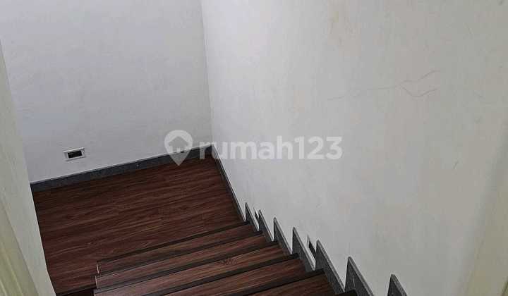 Dijual Cepat Rumah Taman Mutiara Pakuwon City Surabaya Timur 2