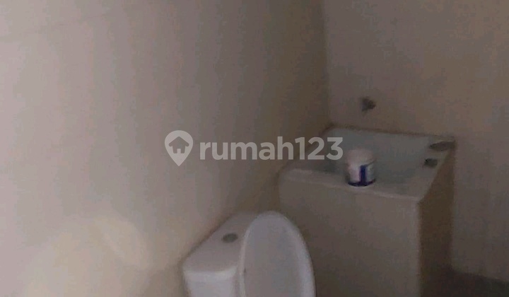 Rungkut Kidul New Strategic Building Rungkut Kidul New Strategic Building