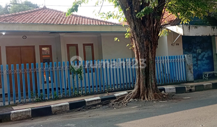 Wr Supratman Pusat Kota Tuban 2