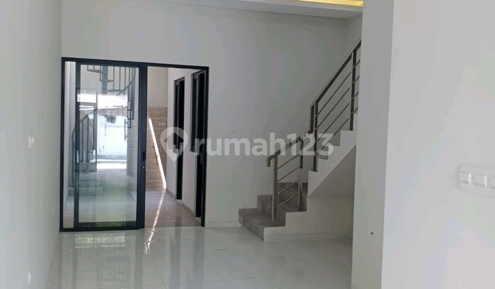 NEW HOUSE in South Tenggilis Mejoyo near Ubaya, Transmart Rungkut 2