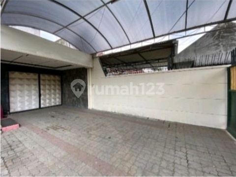 FOR SALE HOUSE IN STRATEGIC DOWNTOWN AREA, NEGOTIABLE 2