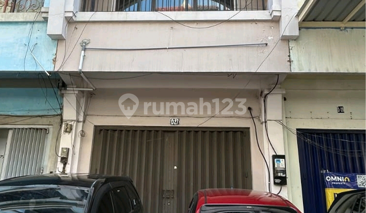 Shop for Rent in Panjang Jiwo, Surabaya 1
