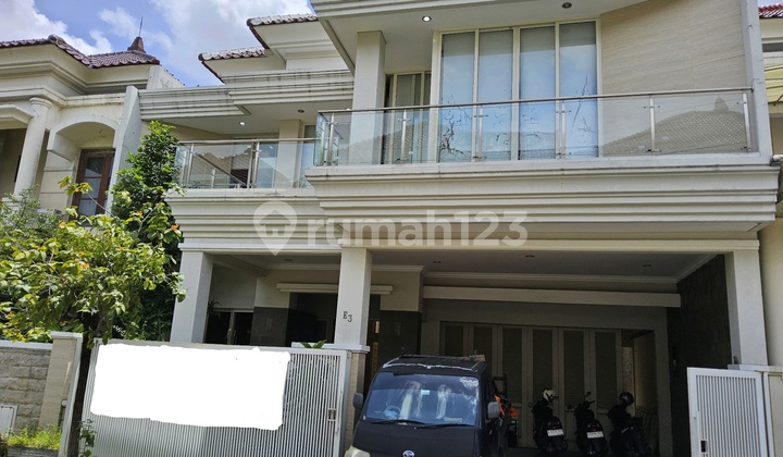 Rumah 2 Lantai Central Park Ayani Surabaya Full Marmer 1