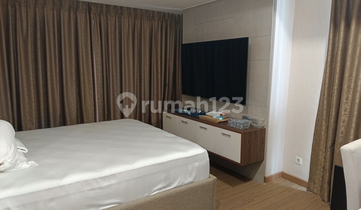 Apt Springhill Royale Suites 2+1 Bedroom Lux. Furnished .165meter. 2