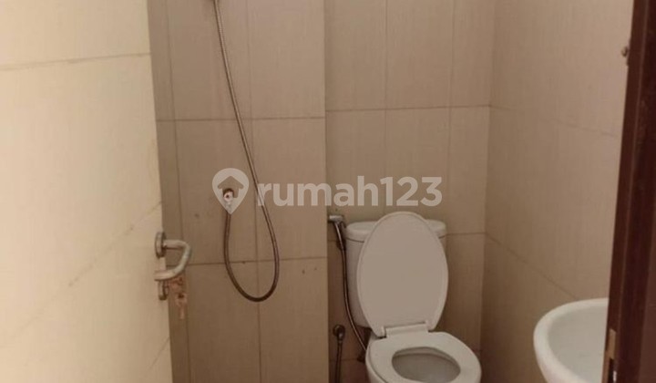 Ruko Newton Cibubur bagus siap pakai. 4