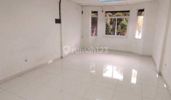Ruko di Lt 2 saja yg di sewa , Cocok utk kantor. 2