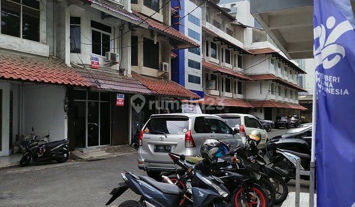 Ruko di Lt 2 saja yg di sewa , Cocok utk kantor. 1