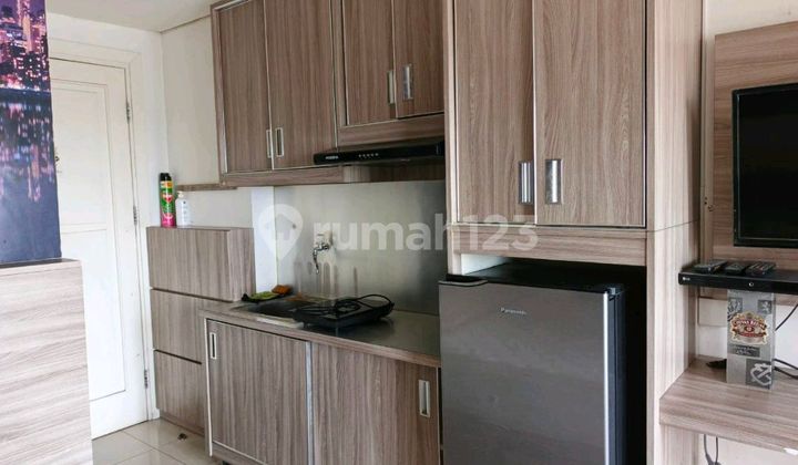 Nice Sunter Greenlake Good 22m, furnished, neat.