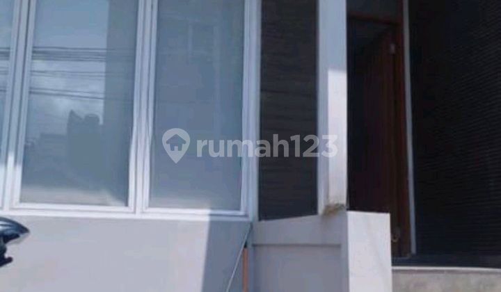 Klapa Gading House 8X17 2 Floors 3+1 Bedrooms, Semi-Furnished. 2