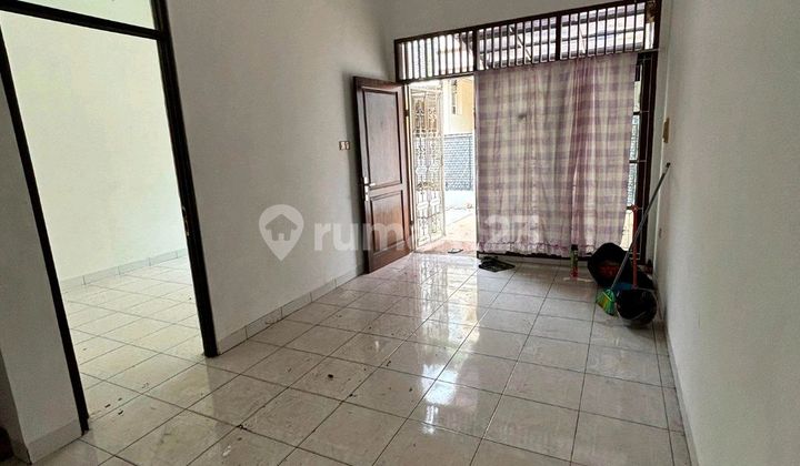 Sunter Hijau House 6x13, 1.5 floors, 2+1 bedrooms. Quiet and safe location. 2