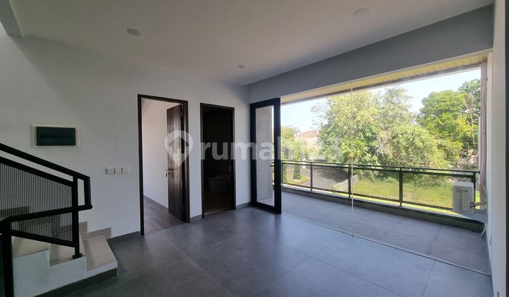 Alam Sutera House Brand New Private Lift Standalone Building 2