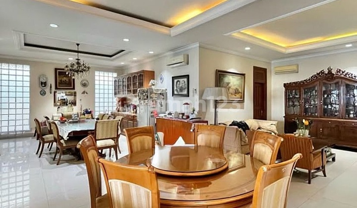 Rumah Radio Dalam Kebayoran Baru dekat Pondok Indah Jakarta Selatan Rumah Radio Dalam Kebayoran Baru dekat Pondok Indah Jakarta Selatan