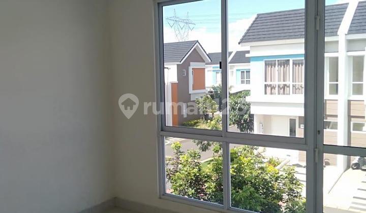 FOR SALE AT A LOSS Gading Serpong Martinez Hook House CHEAP! 2