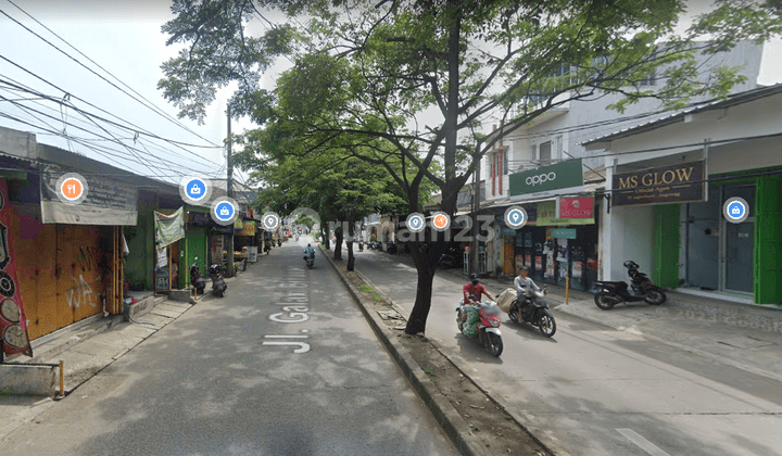 Rumah Tua di Jalan Utama Villa Tangerang Indah Ada Ijin Usaha  1