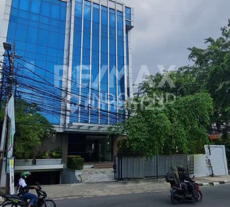 Jual Sewa Gedung Kantor Baru 6,5 Lantai Strategis Jakarta Pusat