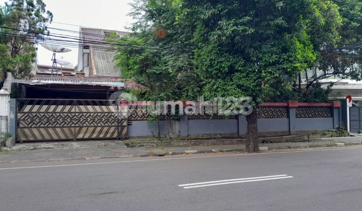 Rumah Second di Lokasi Premium, Kebayoran Baru Jakarta Selatan
