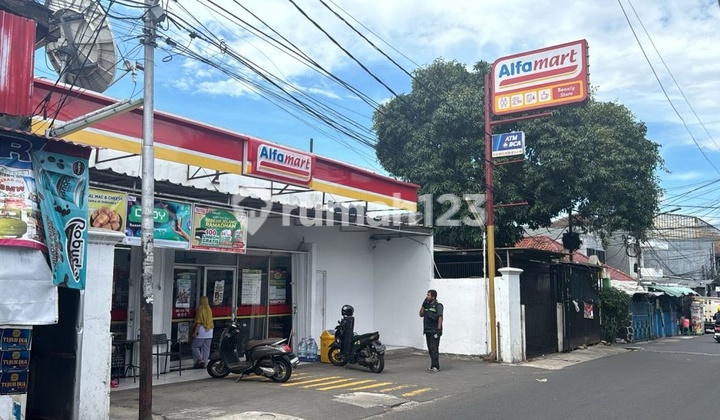 Rumah Sangat Cocok untuk Tempat Usaha, Kemanggisan, Jakarta Barat