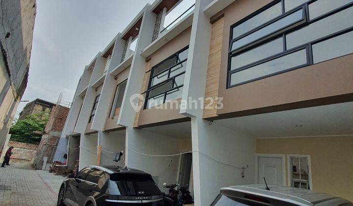Town House Strategis Dan Terbatas, Tomang, Jakarta Barat 9