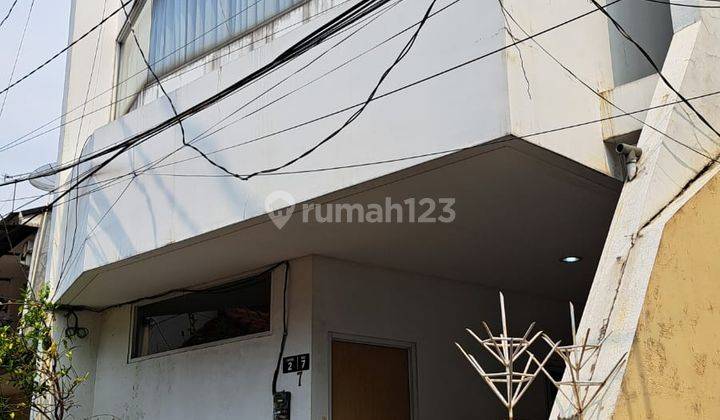 Rumah Second Di Lokasi Yang Nyaman, Tanjung Duren, Jakarta Barat 1