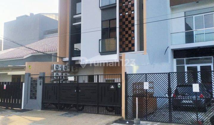 Rumah Kost Full Occupancy, ROI Di Atas 8 Persen, Tanjung Duren, Jakarta Barat 1