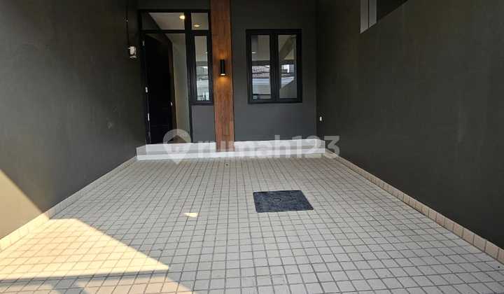 New House With Beautiful Architecture, Duri Kepa, West Jakarta 2