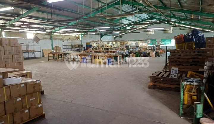 Gudang 2 Lantai di Benda Raya Kapuk Kamal Akses Cont 40 Feet, Jakarta Barat