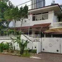 Rumah Siap Huni Lokasi Sangat Strategis, Simprug, Jakarta Selatan 1