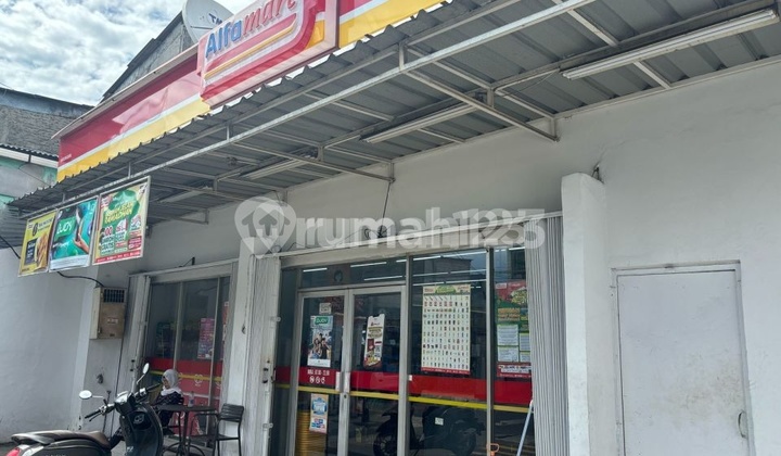 Rumah Sangat Cocok untuk Tempat Usaha, Kemanggisan, Jakarta Barat