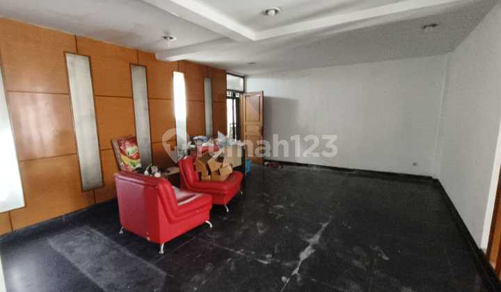 Rumah Bagus Kondisi Terawat, Tanjung Duren, Jakarta Barat 2