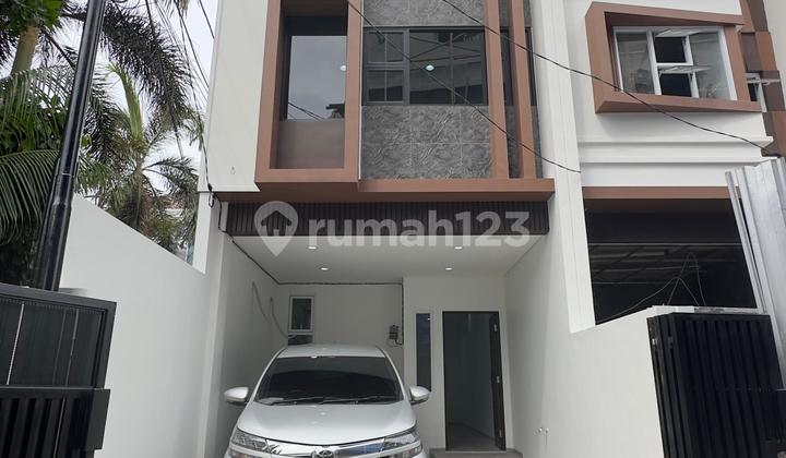 Rumah Baru Jalan 2 Mobil Harga 1 Mobil, Tanjung Duren, Jakarta Barat 2
