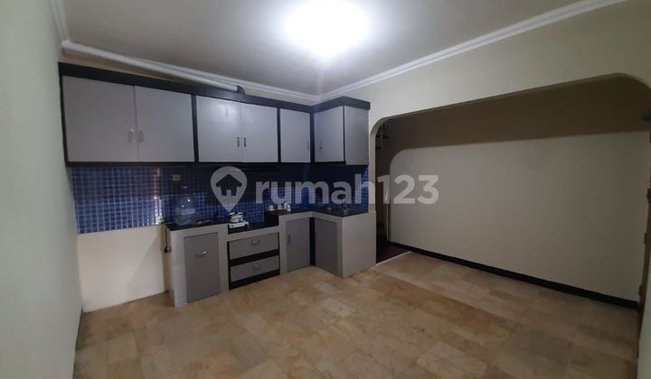 House in a Very Strategic Location, Well-Maintained, Tomang, West Jakarta 2