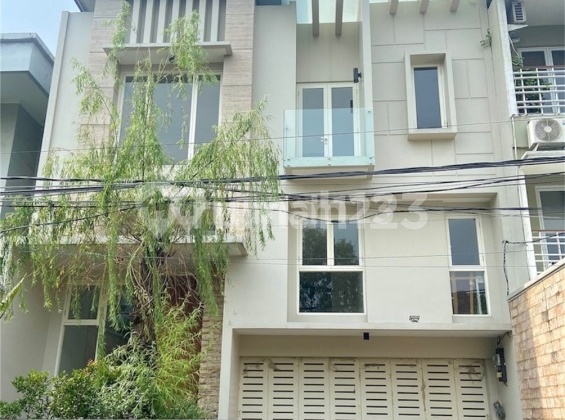 Rumah Siap Huni, Gandaria, Jakarta Selatan