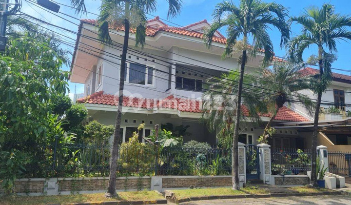 Rumah Second Hook Kondisi Terawat, Kedoya, Jakarta Barat 2