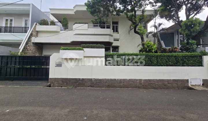 Rumah Sangat Strategis, Di Lokasi Premium, Simprug, Jakarta Selatan