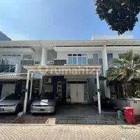 Rumah Mewah Di Lokasi Yang Sangat Strategis, Golf Lake Cengkareng, Jakarta Barat