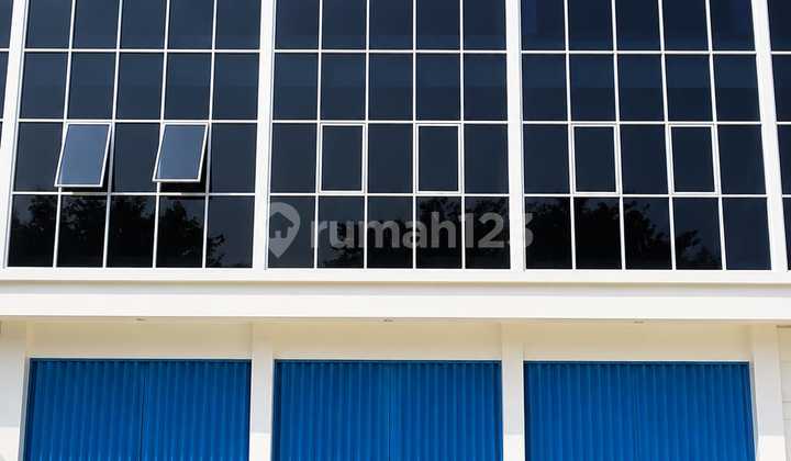 Ruko Baru 3,5 Lantai Menghadap Jalan Raya Green Ville, Jakarta Barat Ruko Baru 3,5 Lantai Menghadap Jalan Raya Green Ville, Jakarta Barat