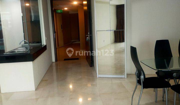 Apartement Tower Intercon 2 BR Furnished Bagus 1