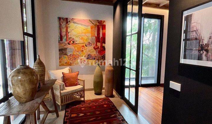 Rumah 3 Lantai Bagus Semi Furnished SHM di Puri Widya Kencana, Citraland Surabaya Jawa Timursurabaya