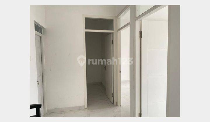 Rumah dua lantai Bagus Unfurnished SHM Margonda, Depok  2