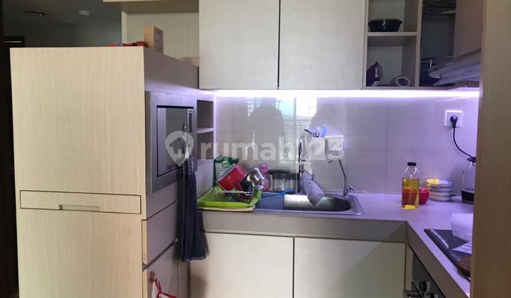 Dijual Apt Springhill Tower Oakwodd Lantai 16 Siap Huni, Furnished no matras,kursi,kulkas kecil.. Nego sampai jadi 2