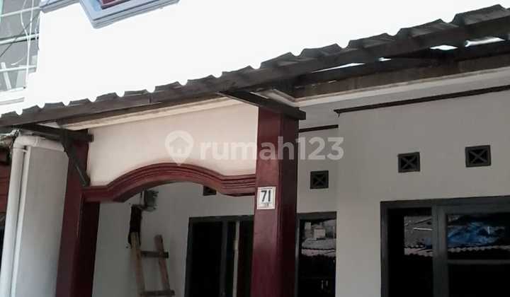 Rumah 2 Lantai di Jalan Banteng Bandung Rumah 2 Lantai di Jalan Banteng Bandung