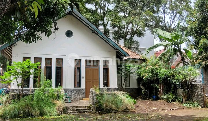 Rumah Heritage di Main Road Jalan Dago Bandung