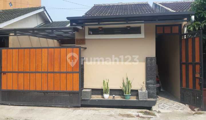 Comfortable House in Permata Kopo